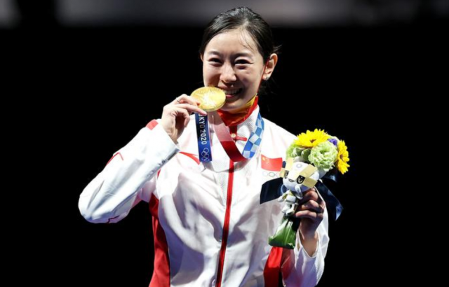 孙一文 2011级校友 2020东京奥运会女子个人重剑冠军