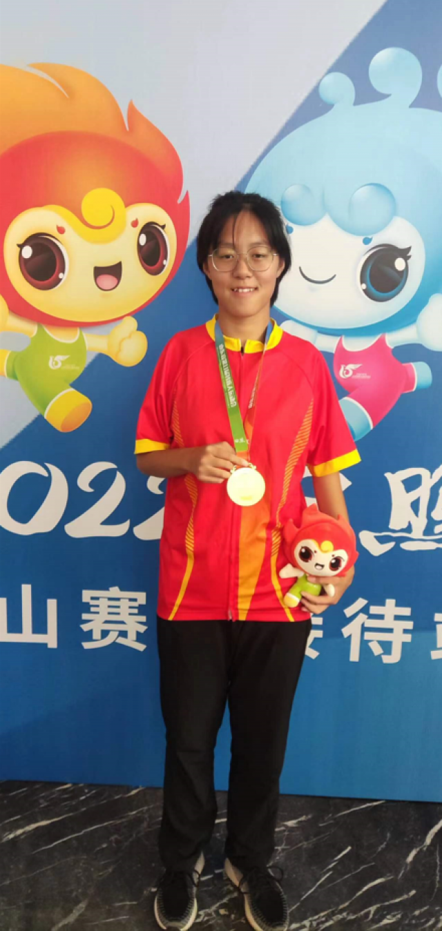 喜报!山东体育学院运动与健康学院郭芊芊同学获得山东省第十一届残疾人运动会公路自行车比赛两枚金牌