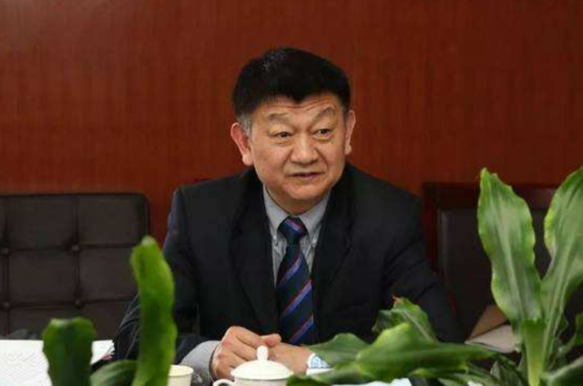 姚家新 教授 博士生导师 曾任天津体育学院院长 山东体育学院特聘专家